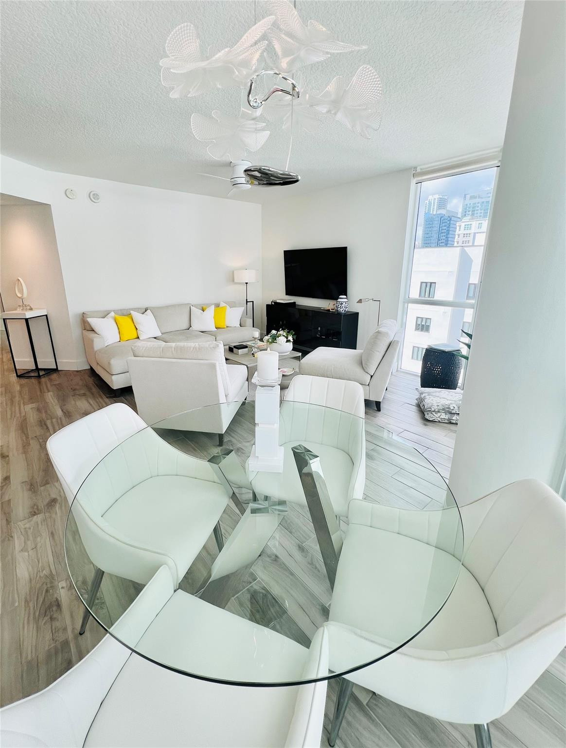 VENEZIA LAS OLAS CONDO - Residential Lease