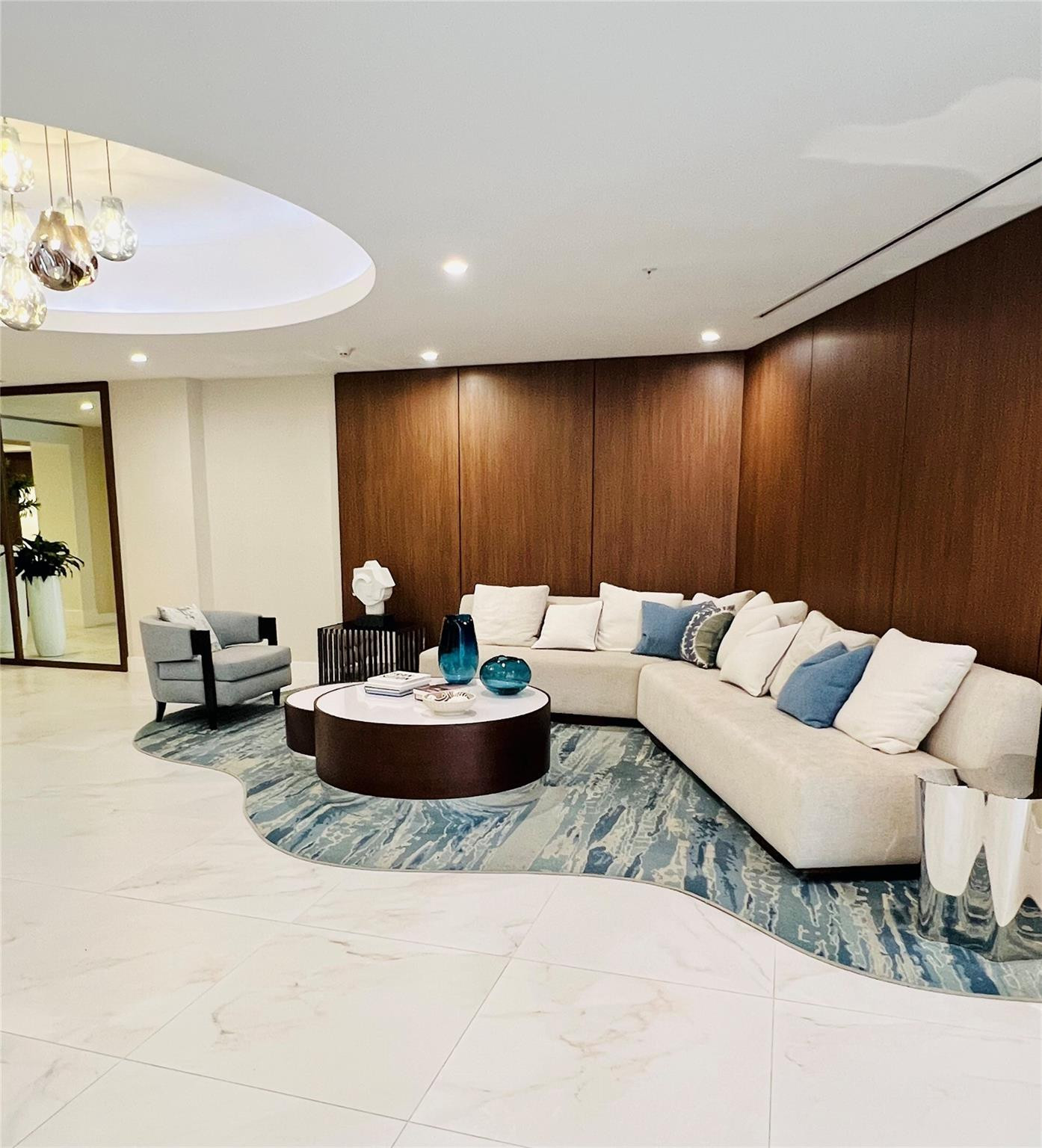 VENEZIA LAS OLAS CONDO - Residential Lease