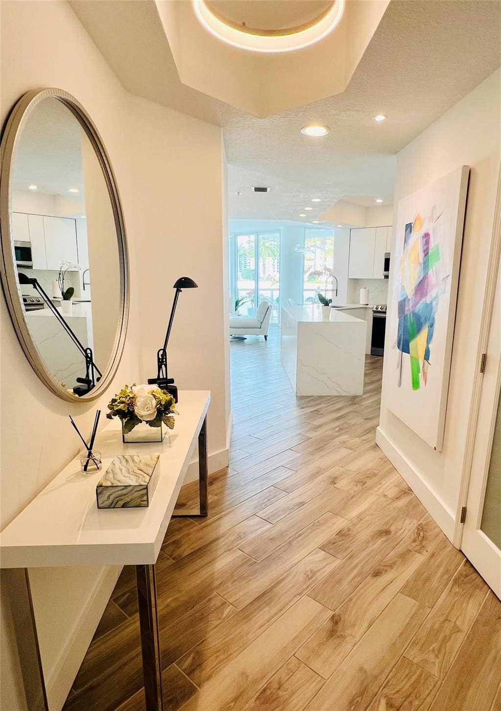 Photo of 111 SE 8th Avenue #905, Fort Lauderdale, FL 33301 (MLS # F10552225)