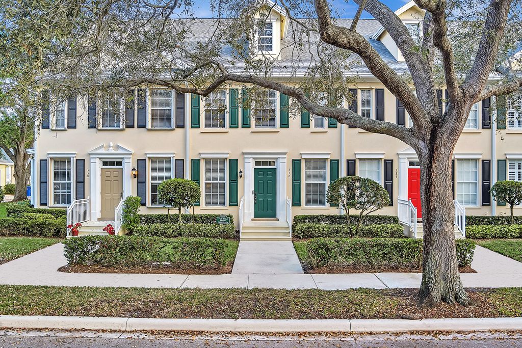 Photo of 332 Jacaranda Drive, Jupiter, FL 33458 (MLS # R10962183)