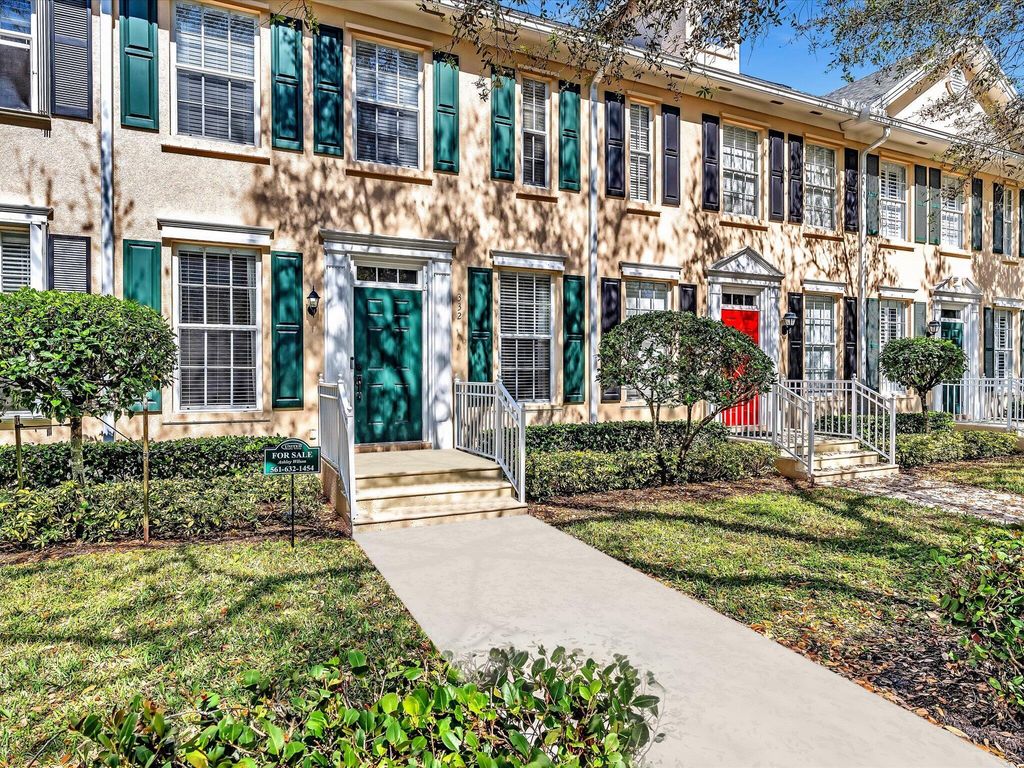 Photo of 332 Jacaranda Drive, Jupiter, FL 33458 (MLS # R10962183)