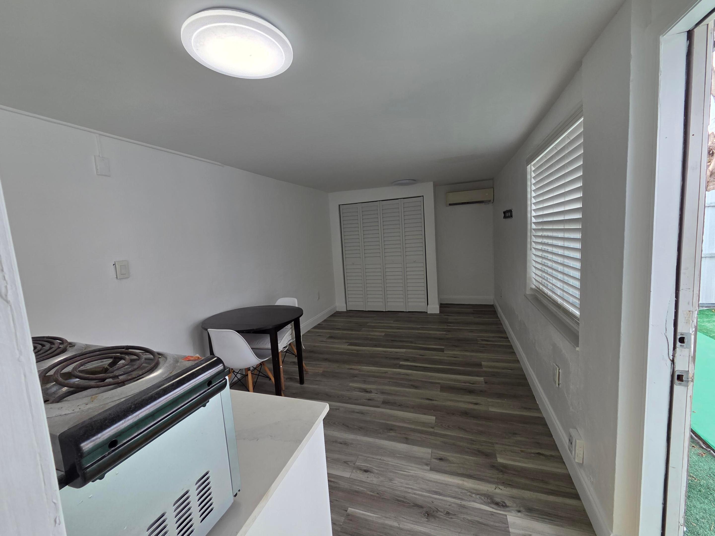 PLAYLAND ISLES - Residential Lease