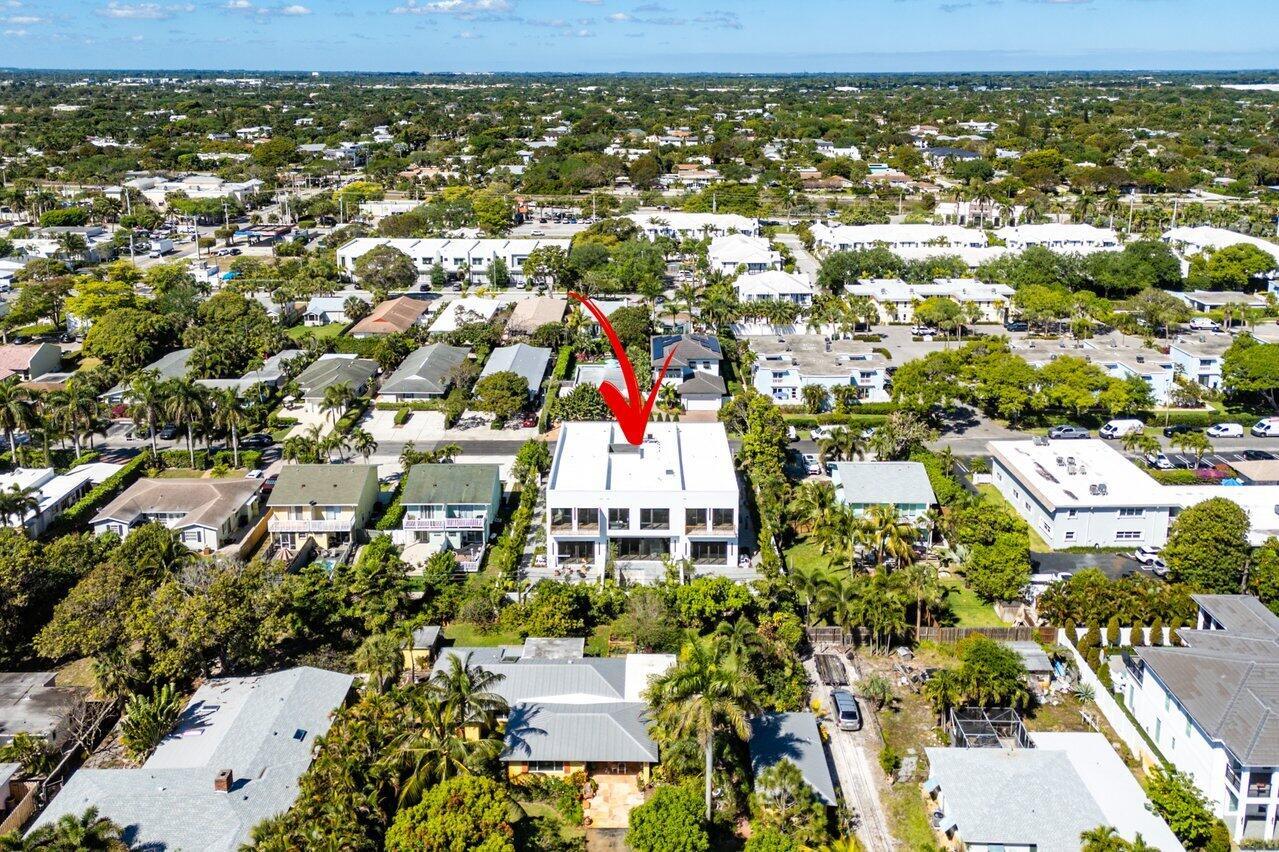 STAMM 917 NE 8TH AVENUE - Residential