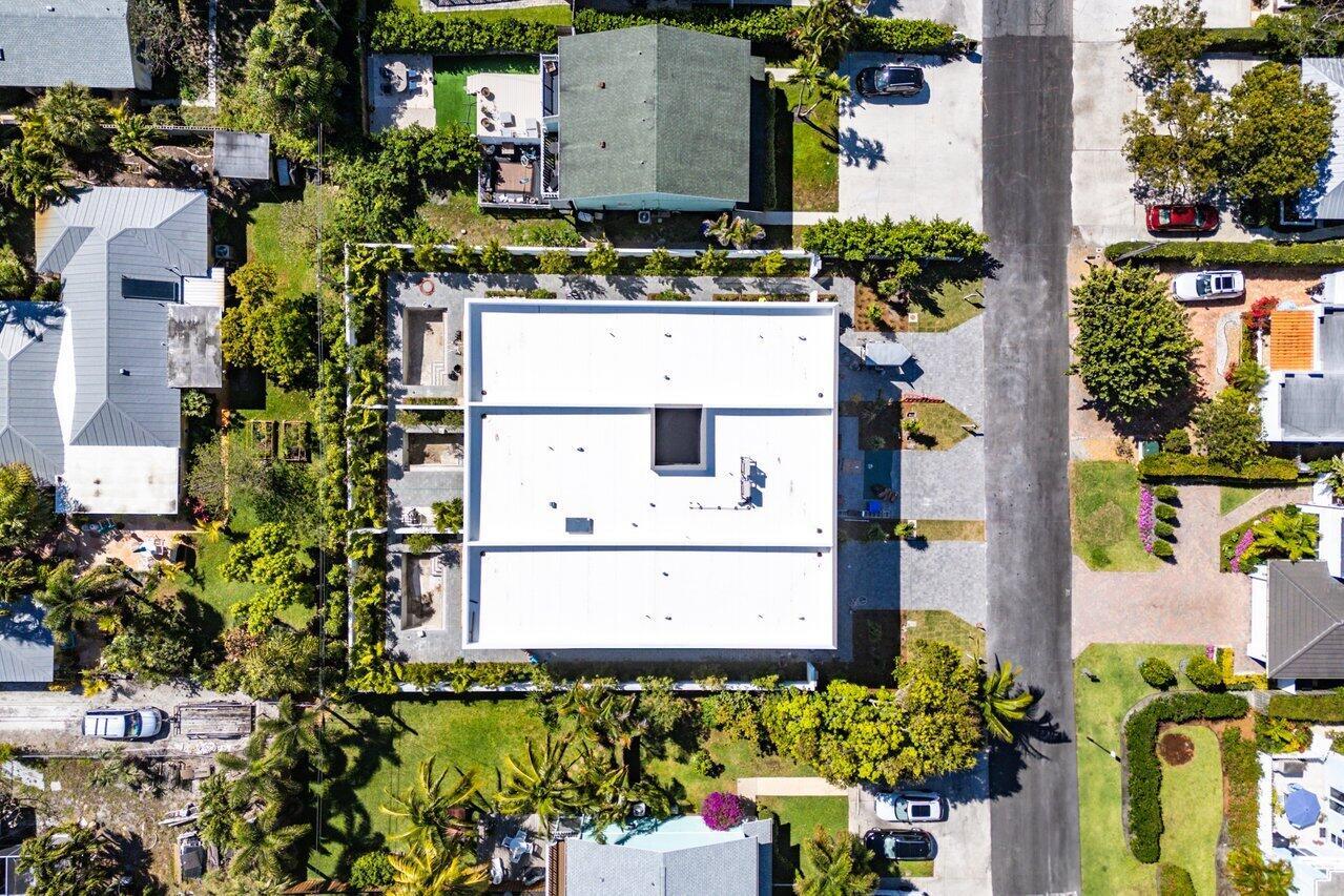 STAMM 917 NE 8TH AVENUE - Residential