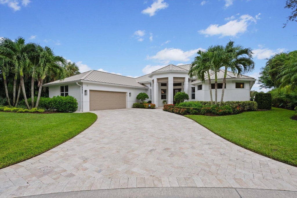 Photo of 7625 SE Teton Drive, Hobe Sound, FL 33455 (MLS # R11015292)