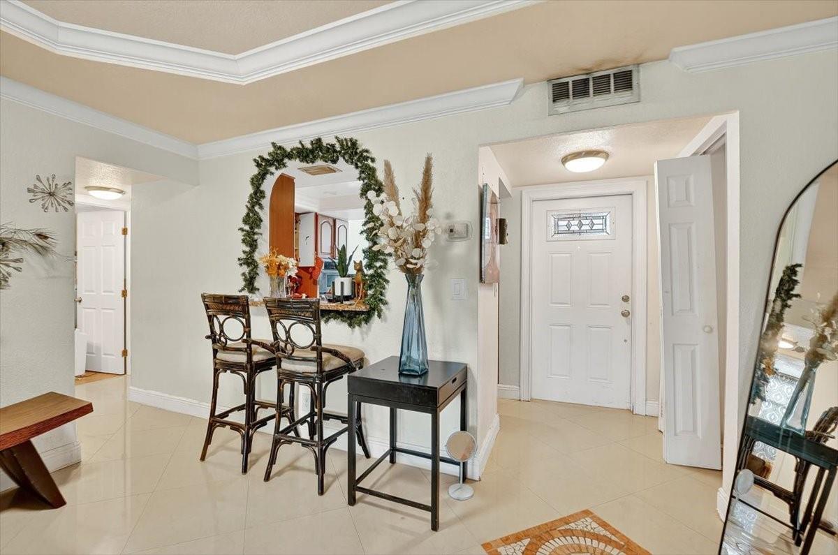View photos, virtual tours, details... 950 NW 80th Ave 106