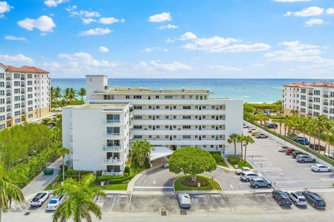 A home in Palm Beach Shores