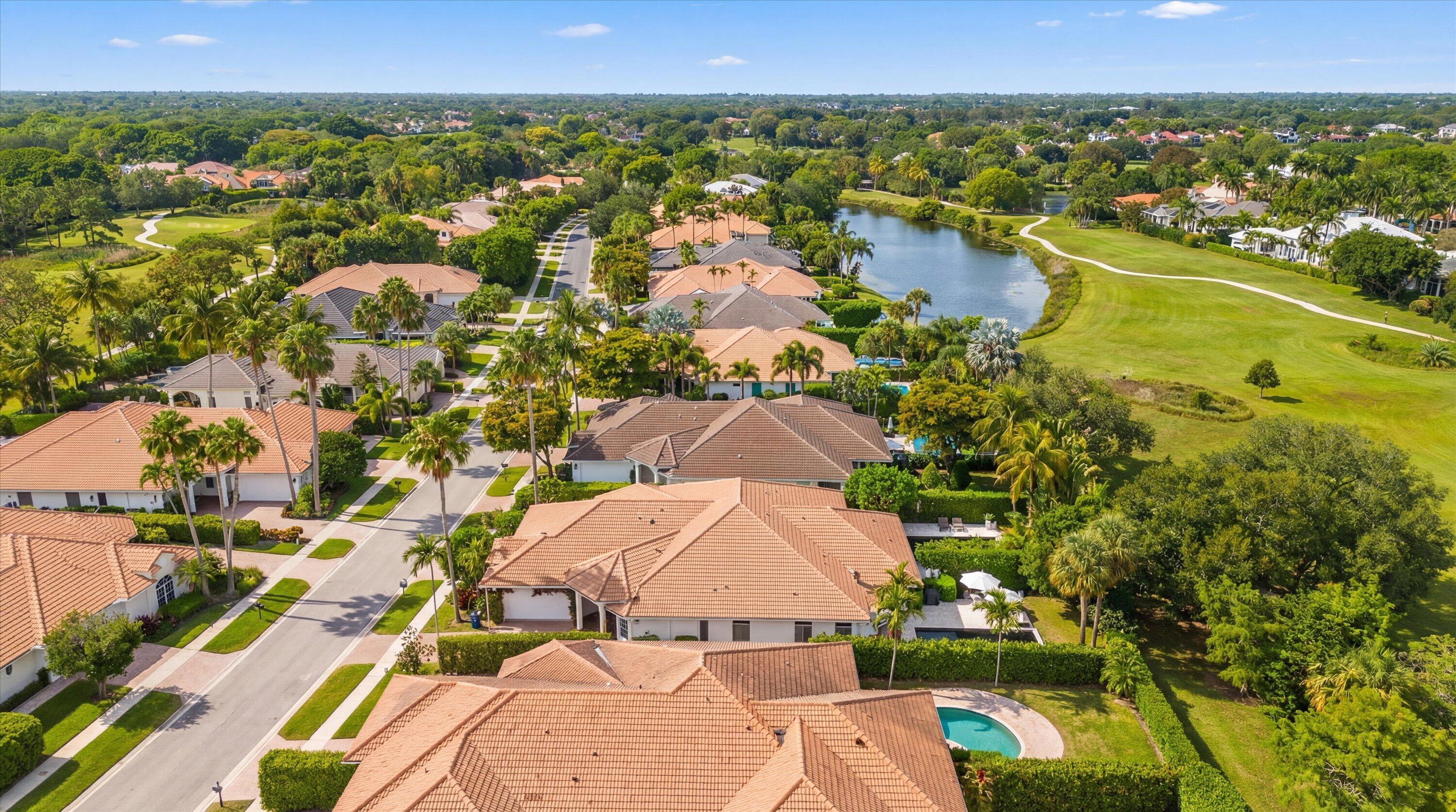 SHADY OAKS OF PALM BEACH POLO & COUNTRY - Residential