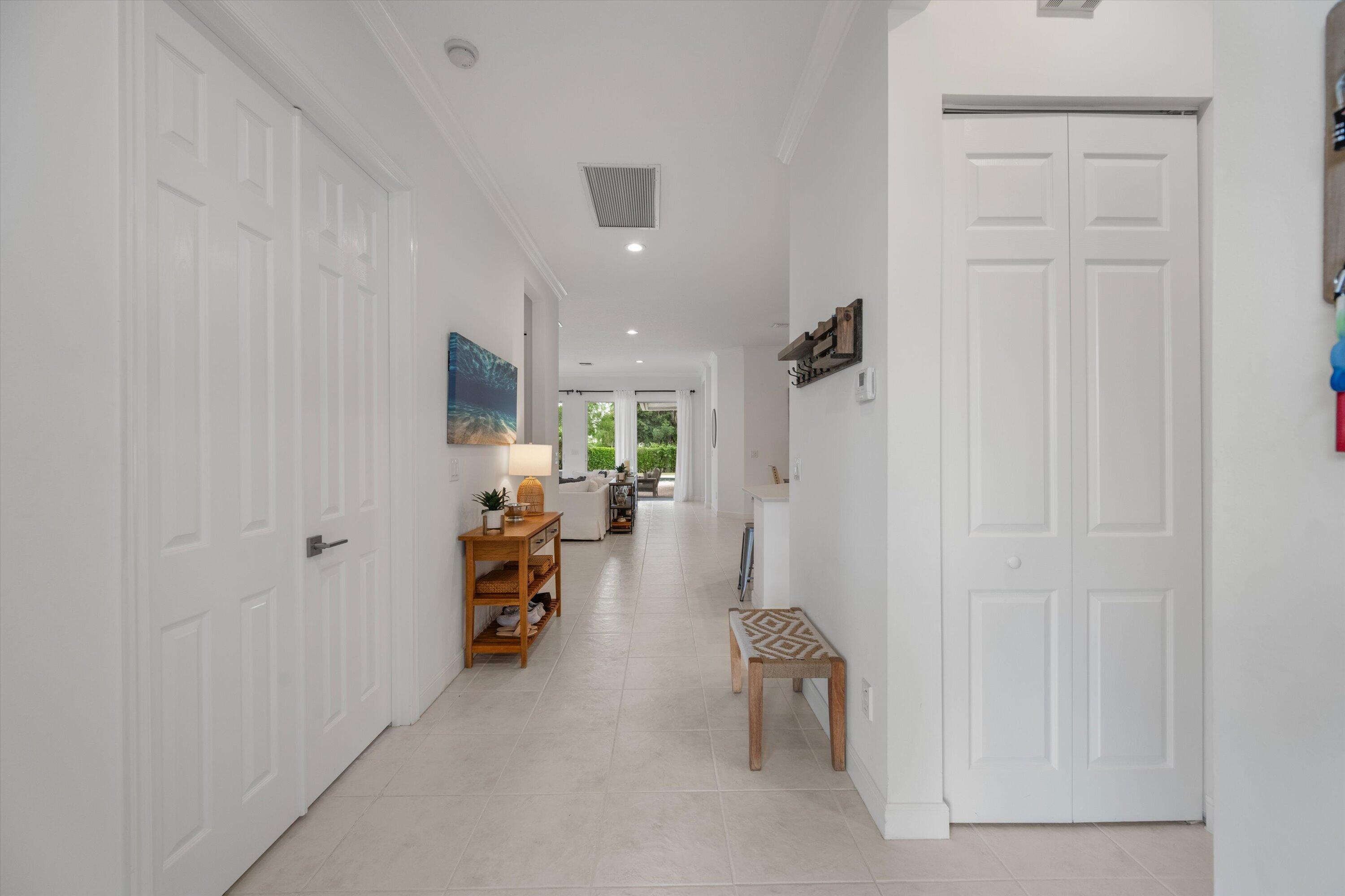 SHADY OAKS OF PALM BEACH POLO & COUNTRY - Residential