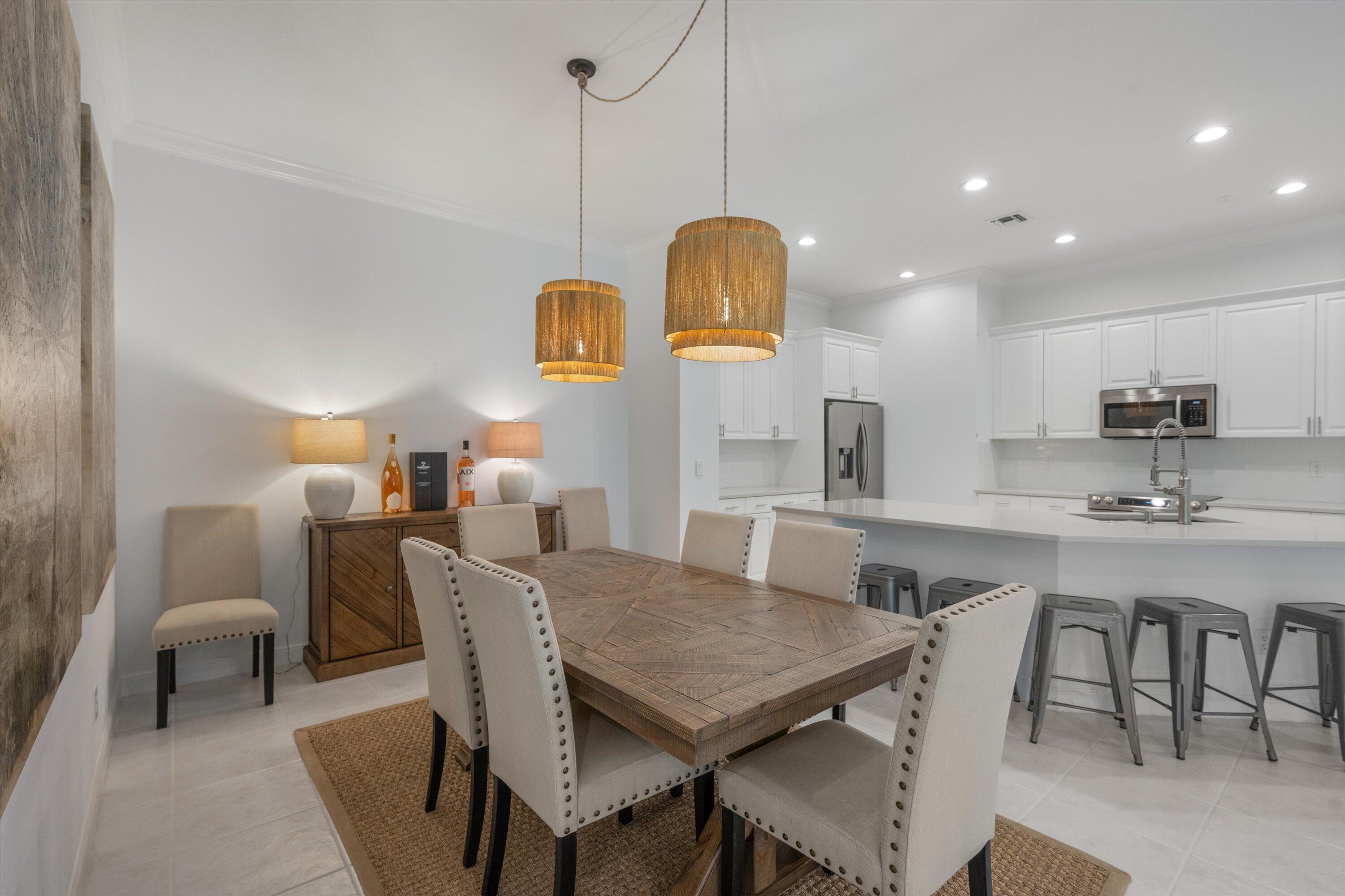 SHADY OAKS OF PALM BEACH POLO & COUNTRY - Residential