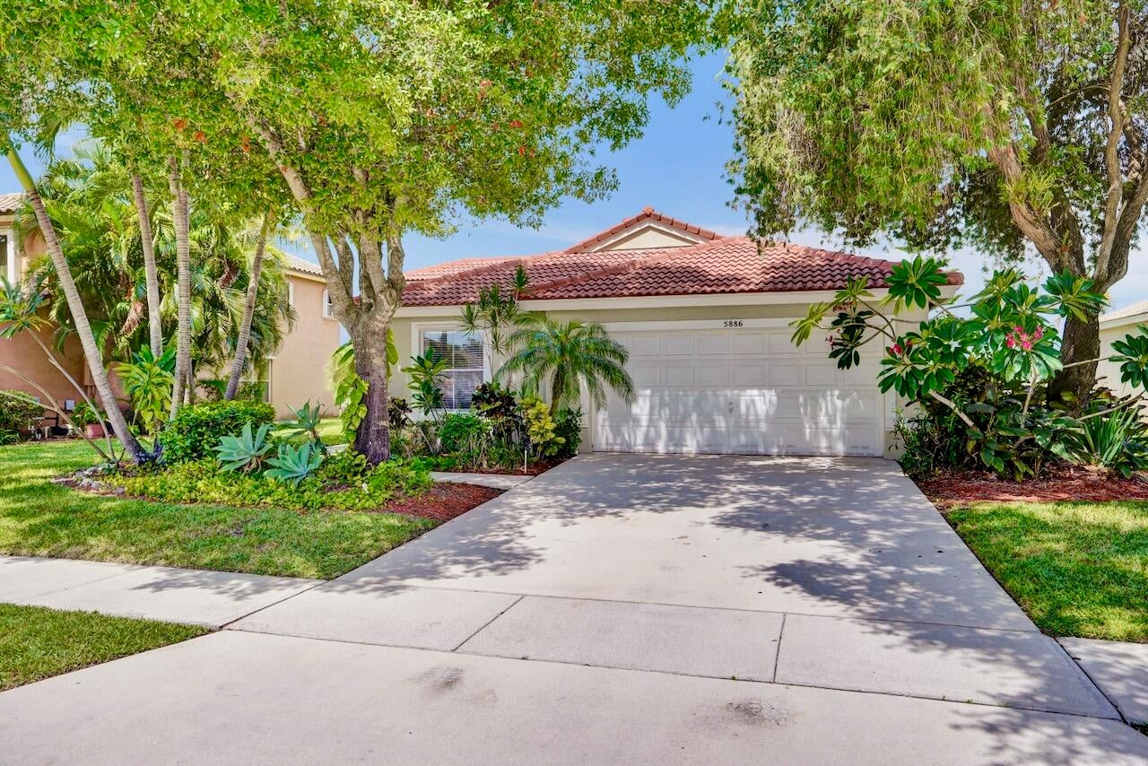 5886 Las Colinas Circle