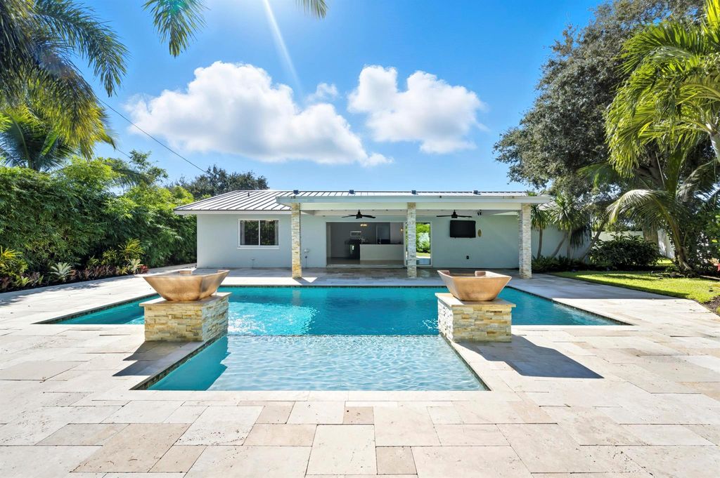 Photo of 1821 Ascott Road, North Palm Beach, FL 33408 (MLS # R11133108)