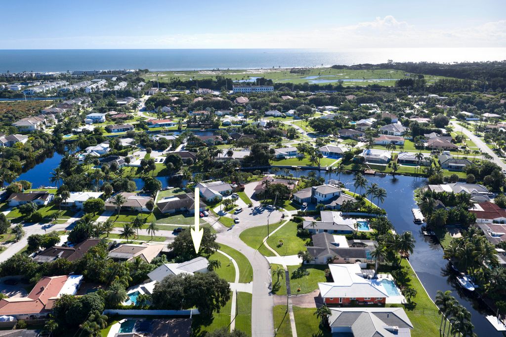 Photo of 1821 Ascott Road, North Palm Beach, FL 33408 (MLS # R11133108)