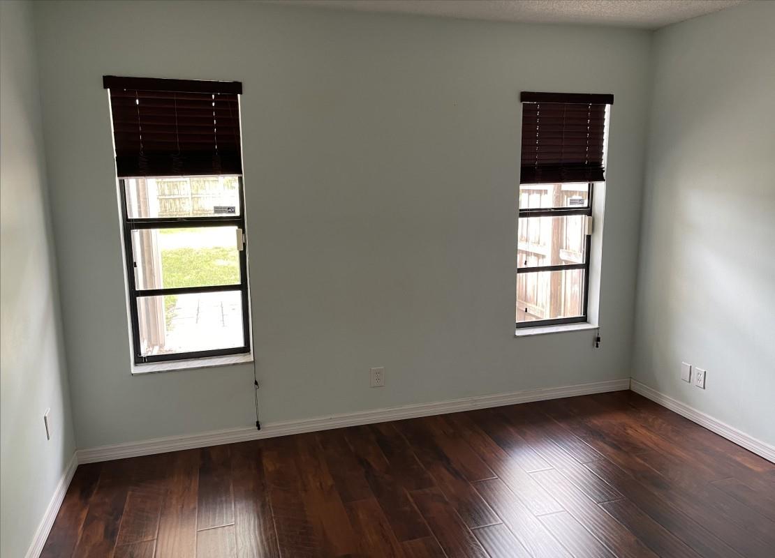 Margate Realty 2 50-40 B - Residential Lease