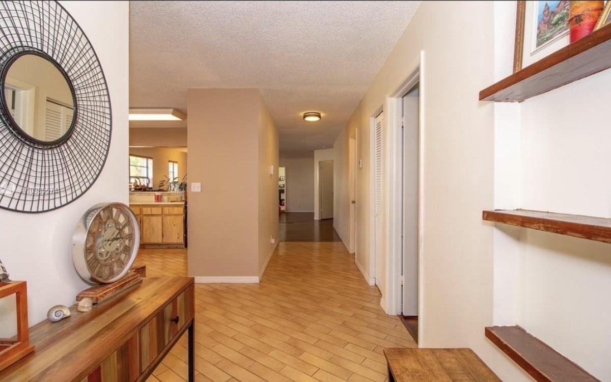 Margate Realty 2 50-40 B - Residential Lease