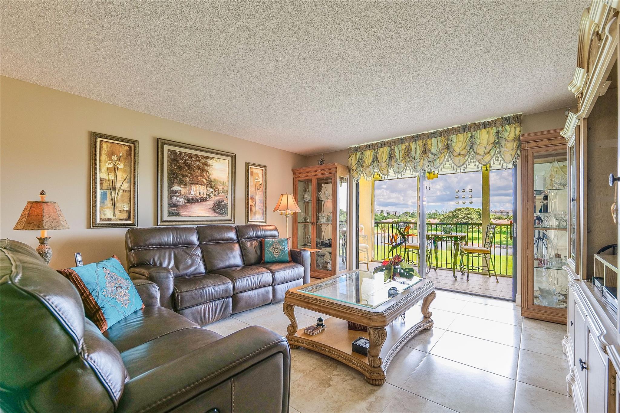 INVERLAKE OF INVERRARY - Residential