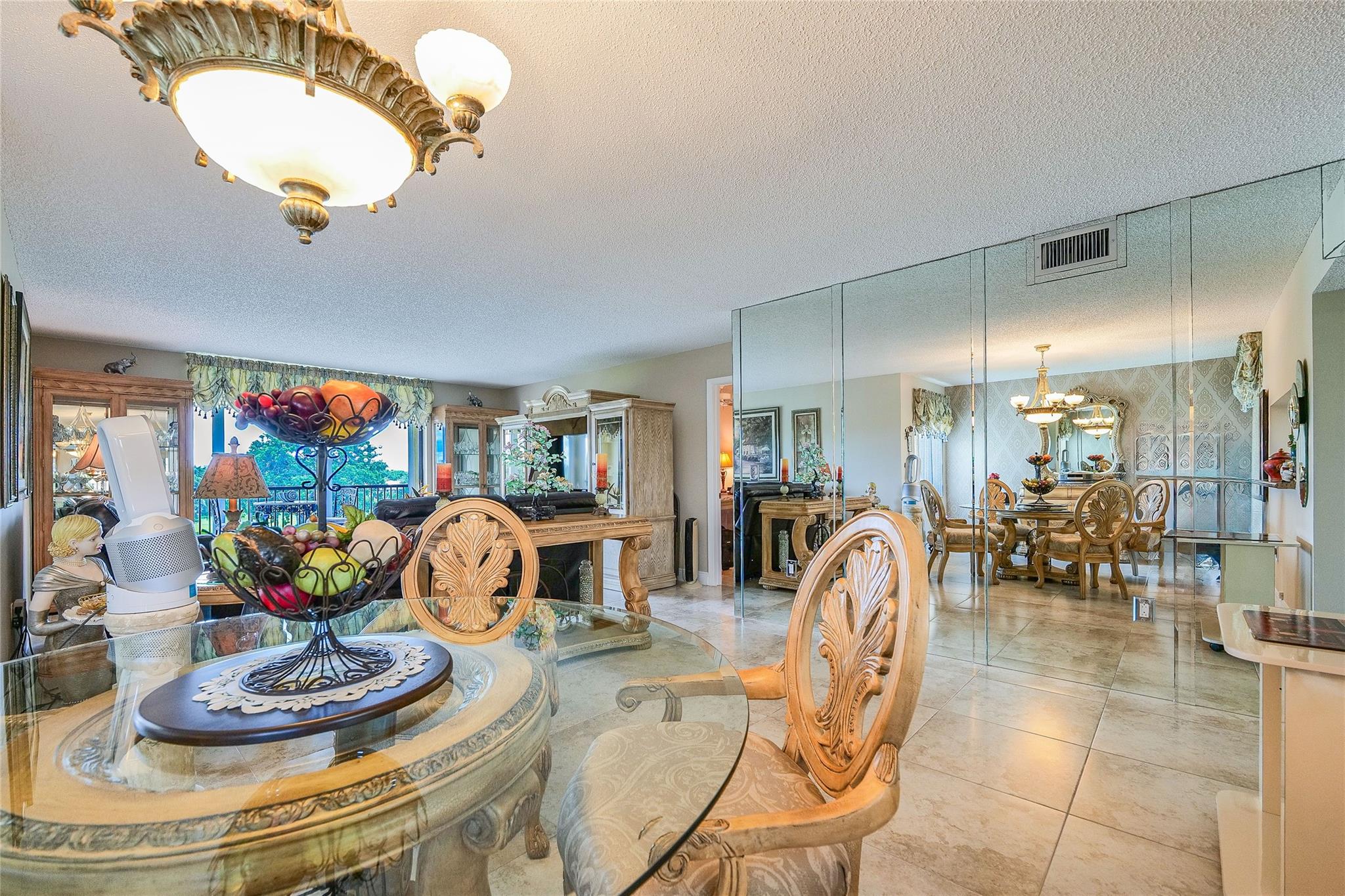 INVERLAKE OF INVERRARY - Residential