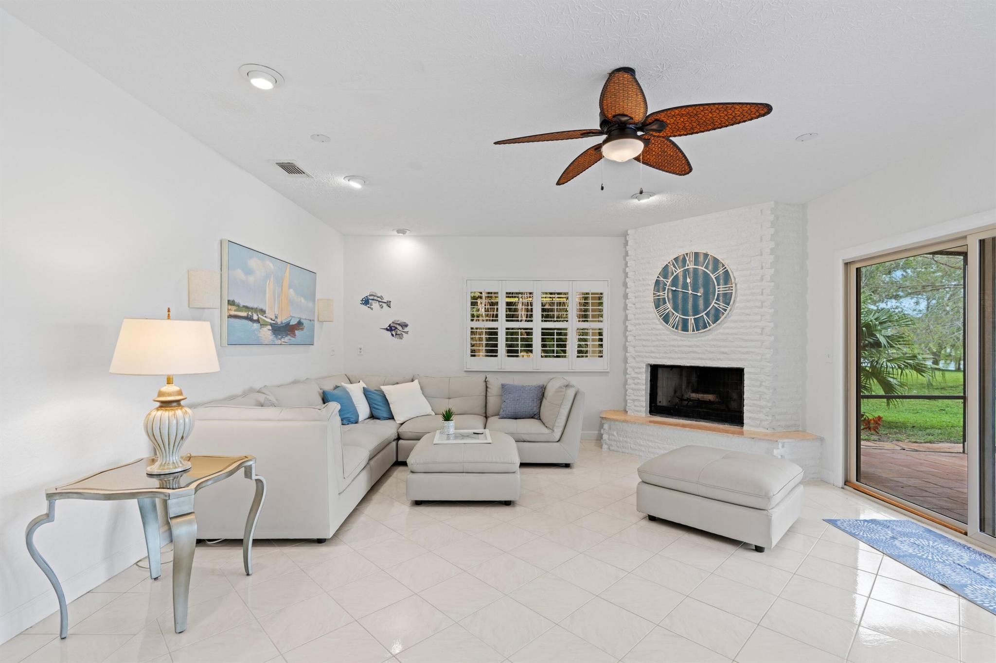 VIKINGS LANDING PHASE II - Residential Lease