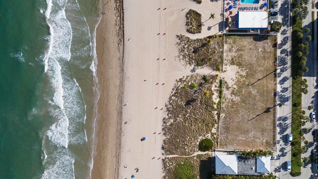 Photo of 45464560 El Mar Drive, Fort Lauderdale, FL 33308 (MLS # F10555723)