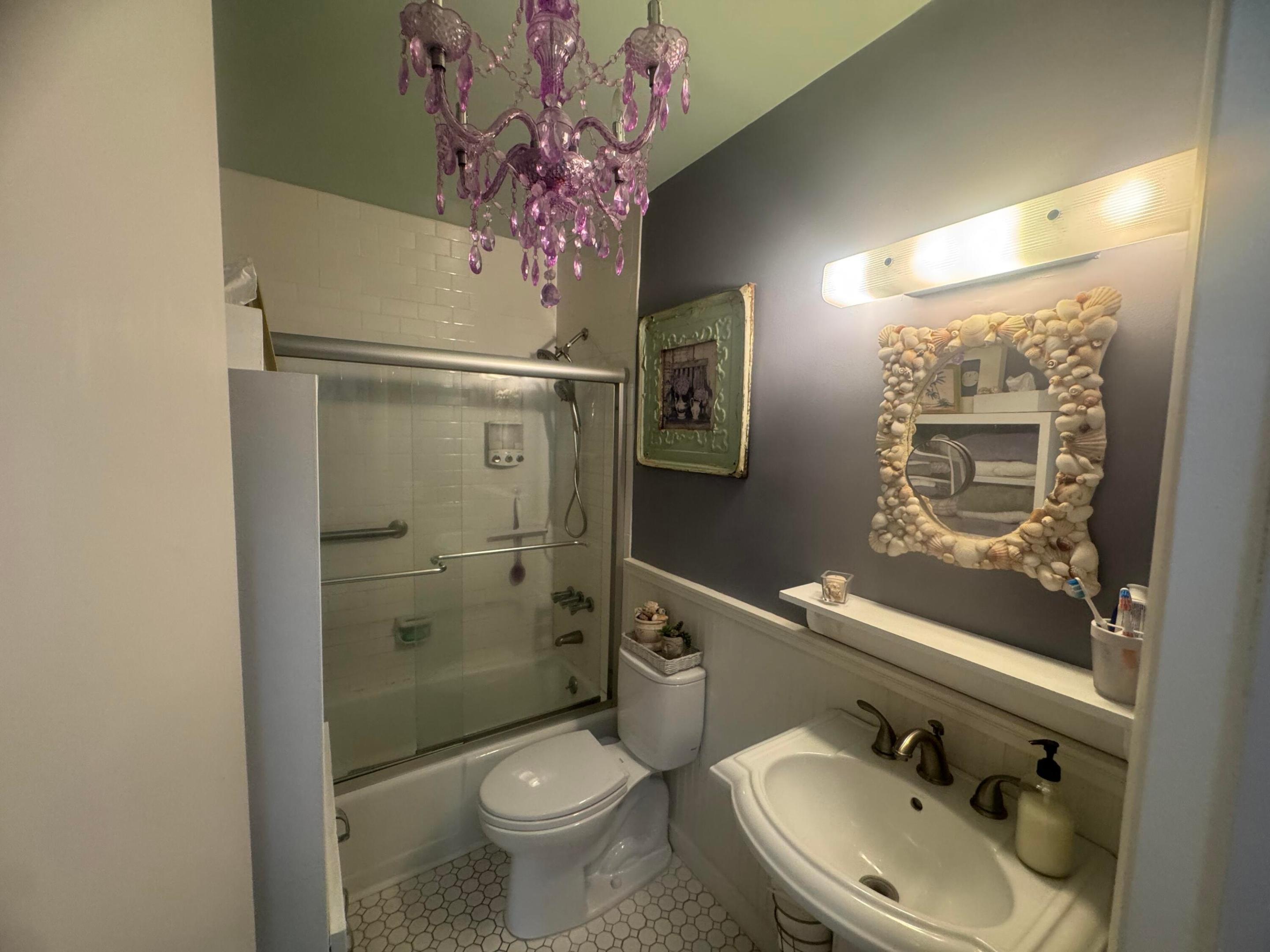 COLONIAL RIDGE CORP - Residential Lease