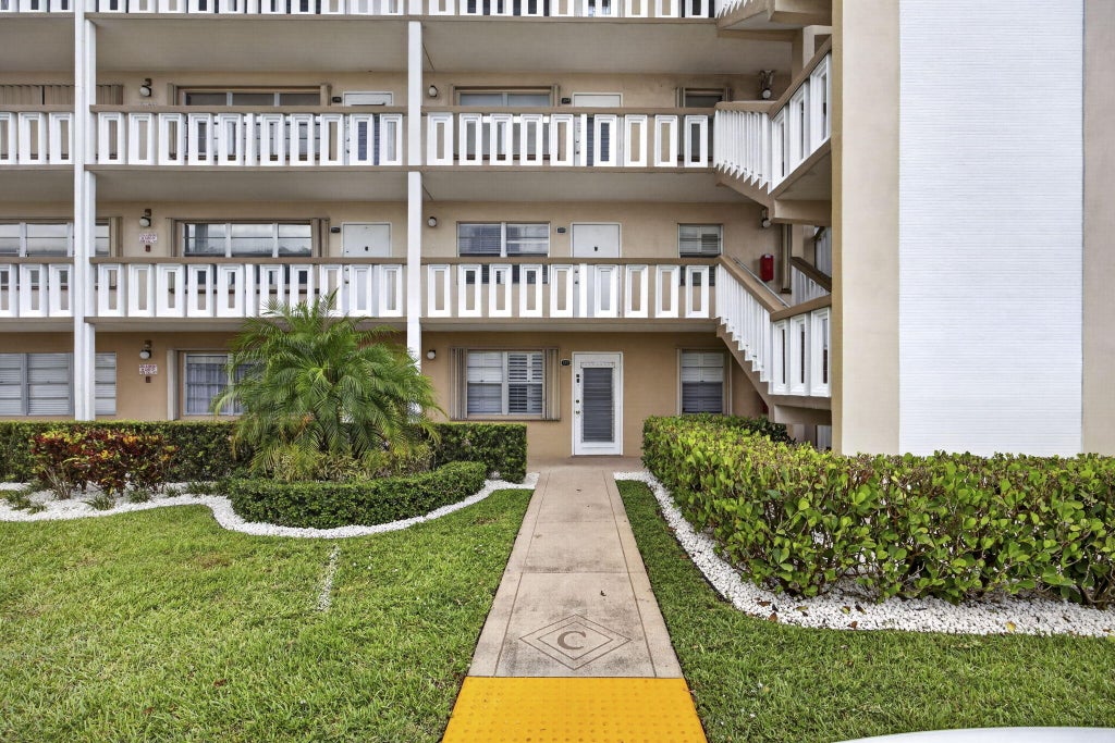 Photo of 456 Southampton C, West Palm Beach, FL 33417 (MLS # B26059904)