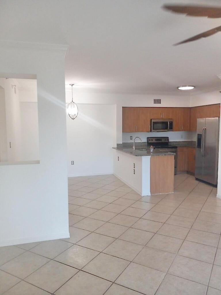 6450 Emerald Dunes Drive 301