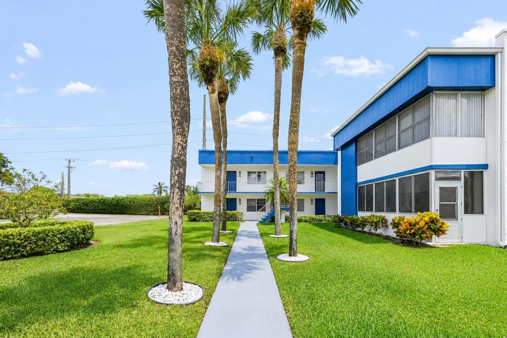Photo of 507 Normandy K, Delray Beach, FL 33484 (MLS # B26028339)