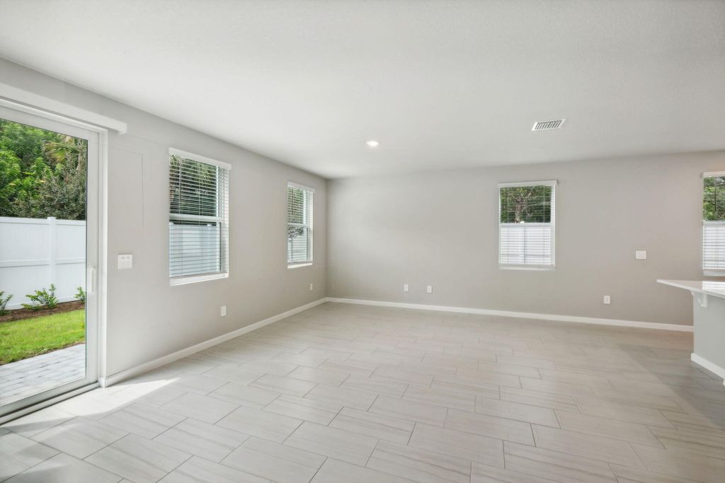 Photo of 423 Salisbury Circle, Fort Pierce, FL 34982 (MLS # B26028032)