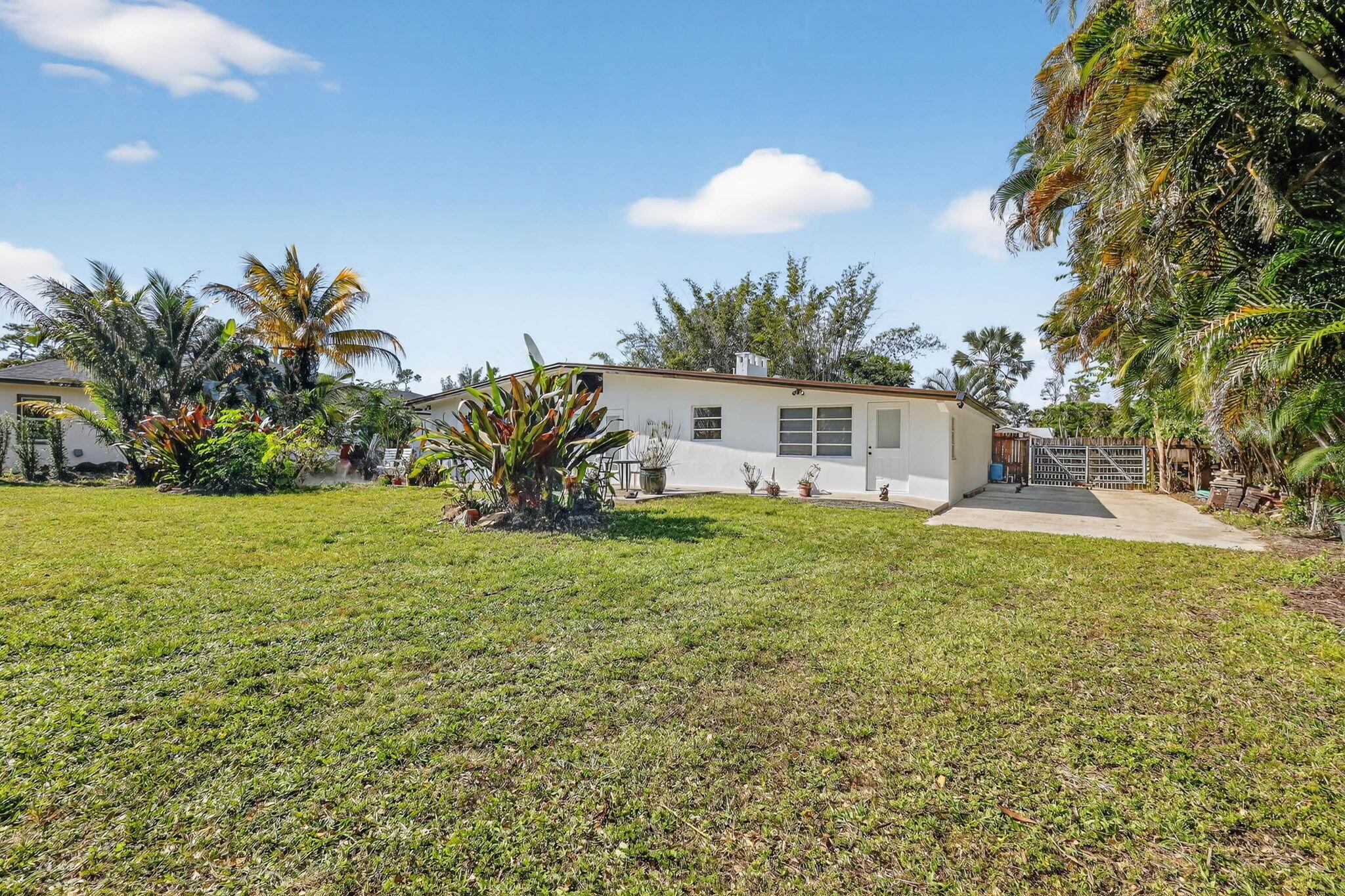 FLORIDA GARDENS 1 - Residential