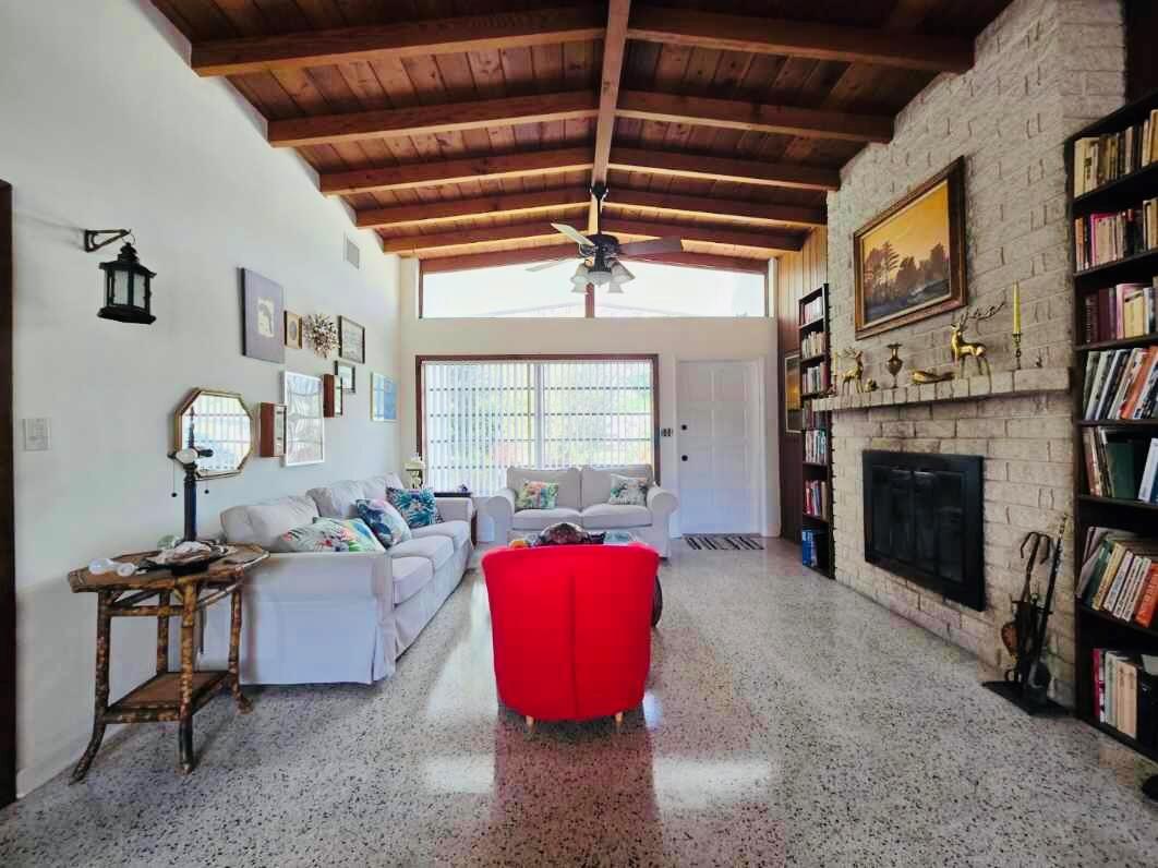 FLORIDA GARDENS 1 - Residential