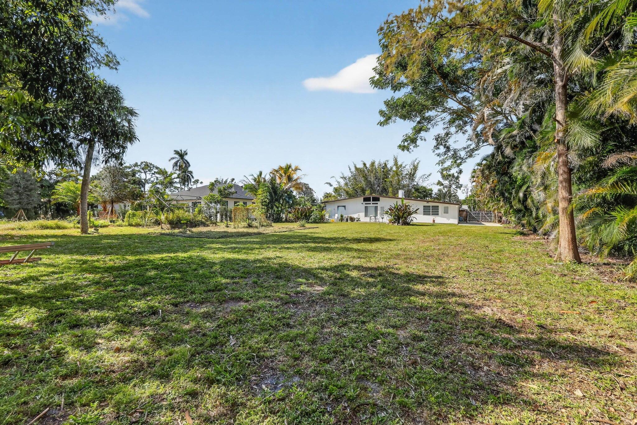 FLORIDA GARDENS 1 - Residential