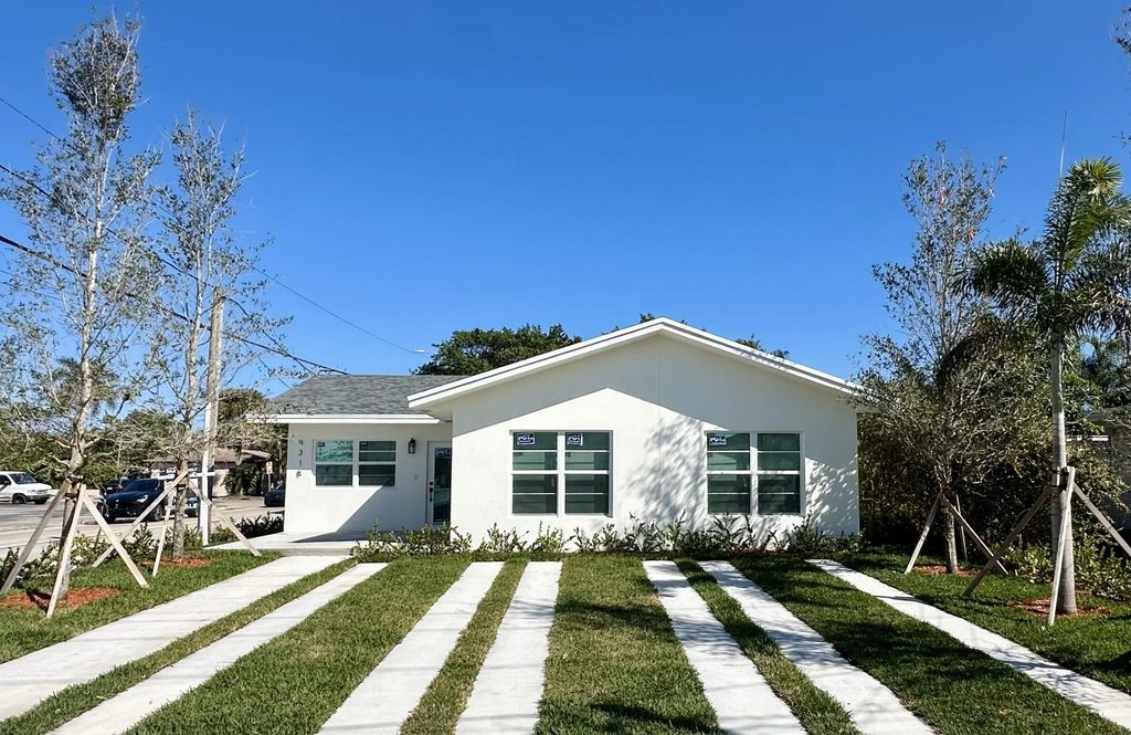 Photo of 931 N J Street #B, Lake Worth Beach, FL 33460 (MLS # R11069520)