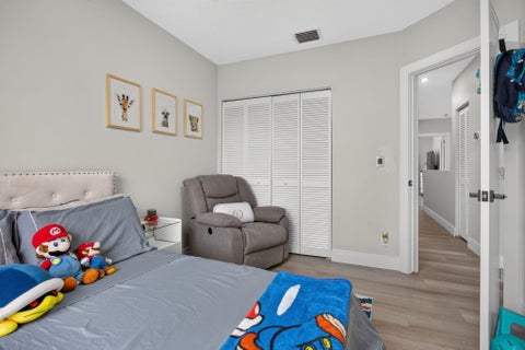 Tiny photo for 2911 E SABLE Circle, Margate, FL 33063 (MLS # B26084030)
