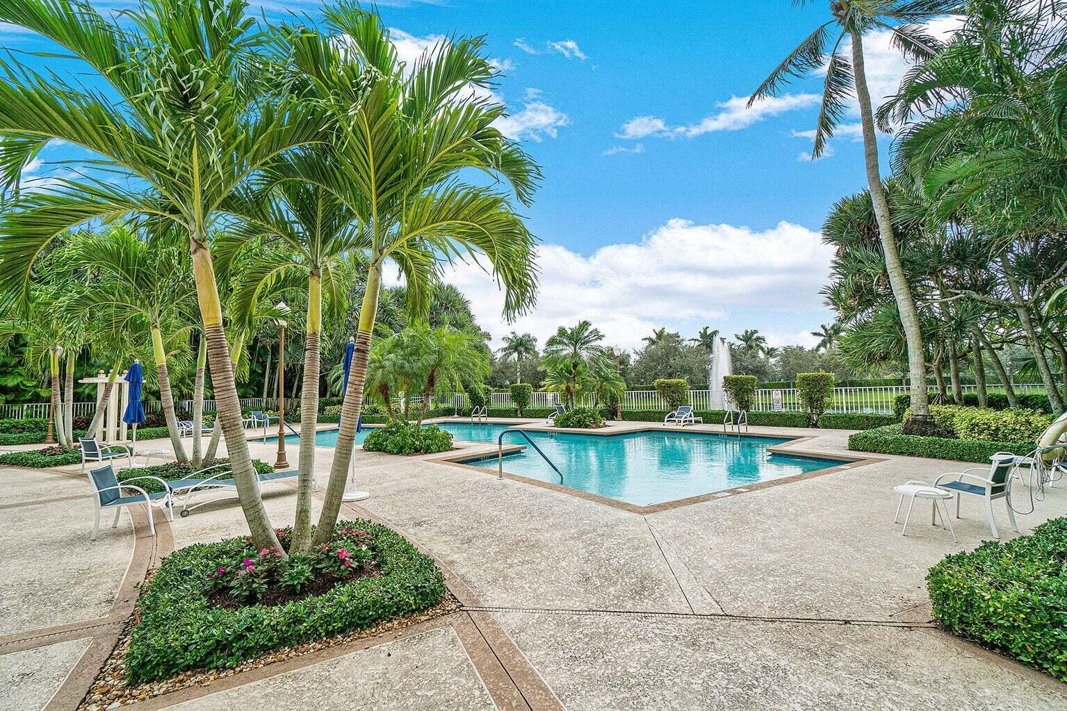 6213 Island Walk B