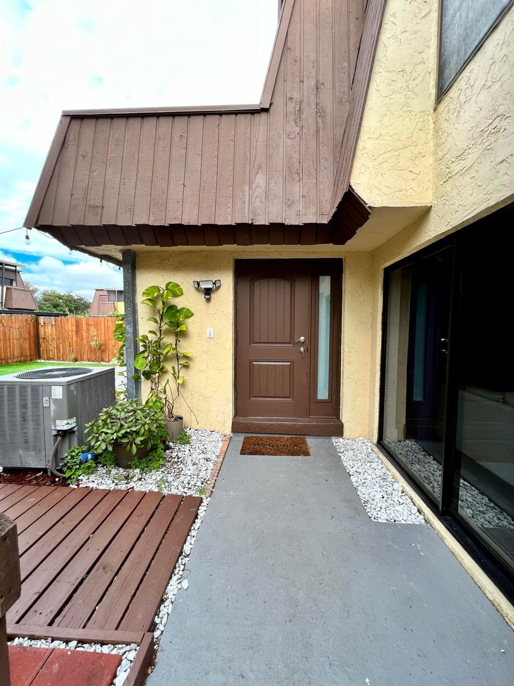 Photo of 3500 E Gardens East Drive E #B, Palm Beach Gardens, FL 33410 (MLS # R10911813)