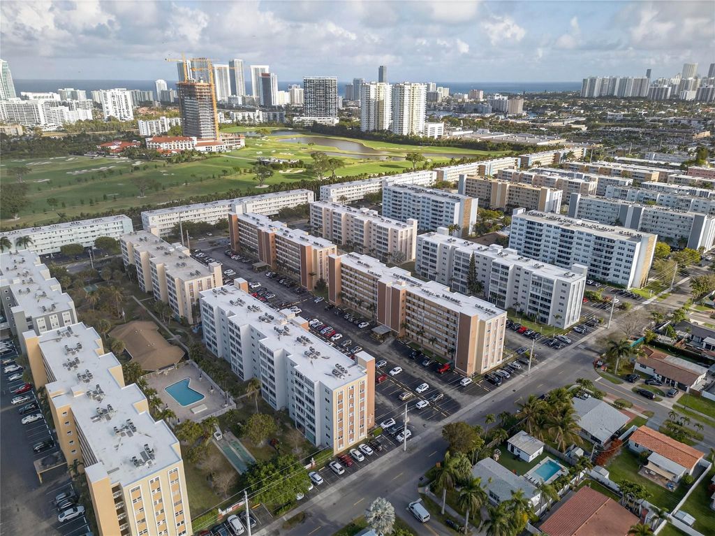 Photo of 610 NE 12th Avenue #601, Hallandale Beach, FL 33009 (MLS # F10556525)