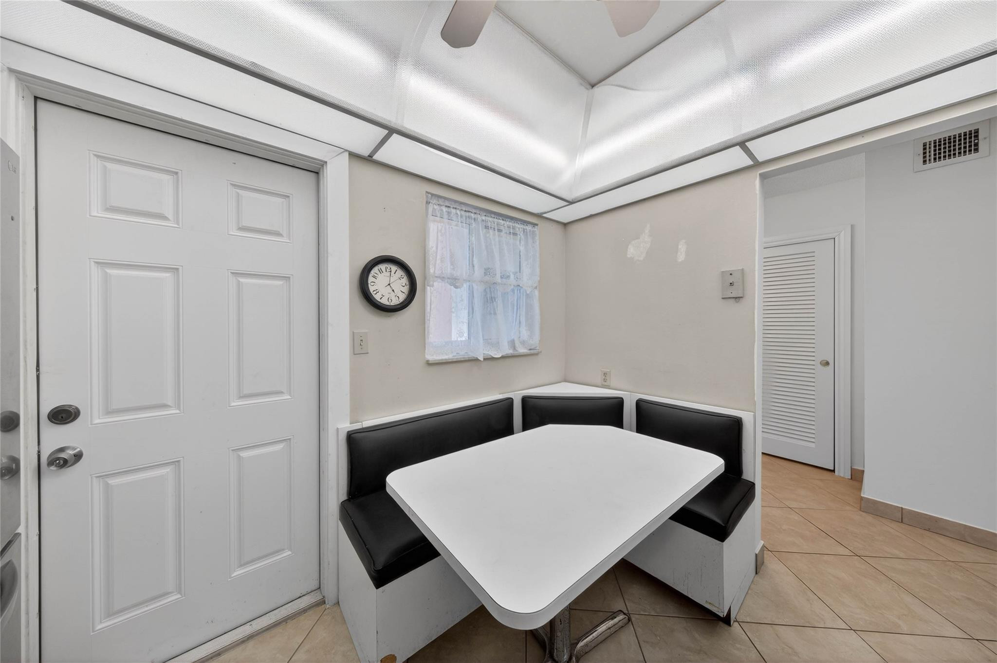 Meadowbrook Towers - Residential