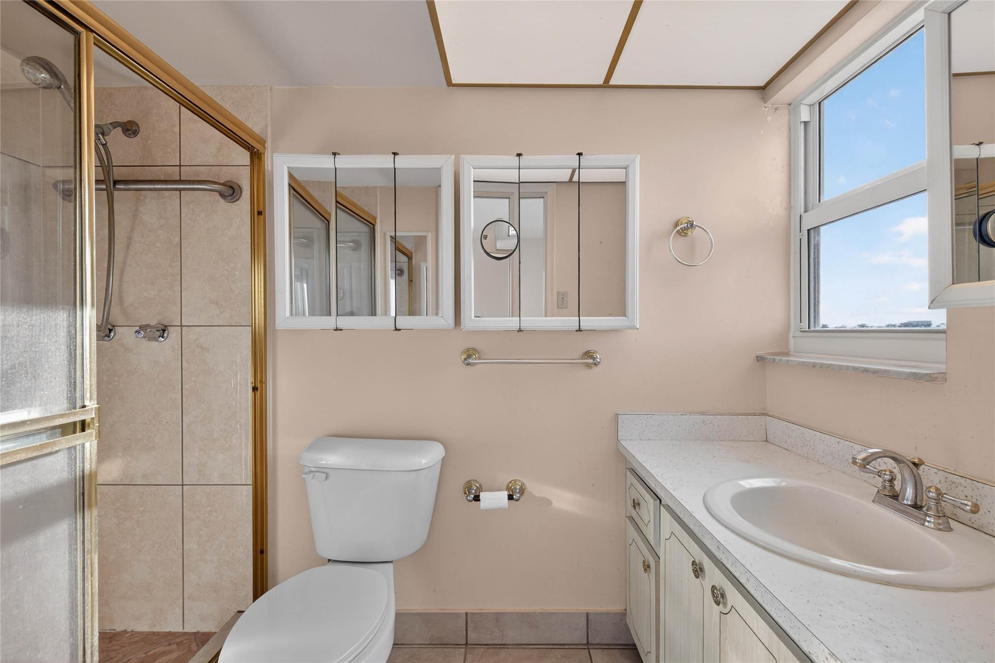 Meadowbrook Towers - Residential