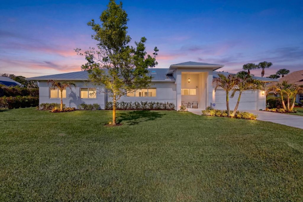 Photo of 3213 SE Morningside Boulevard, Port Saint Lucie, FL 34952 (MLS # B26035438)