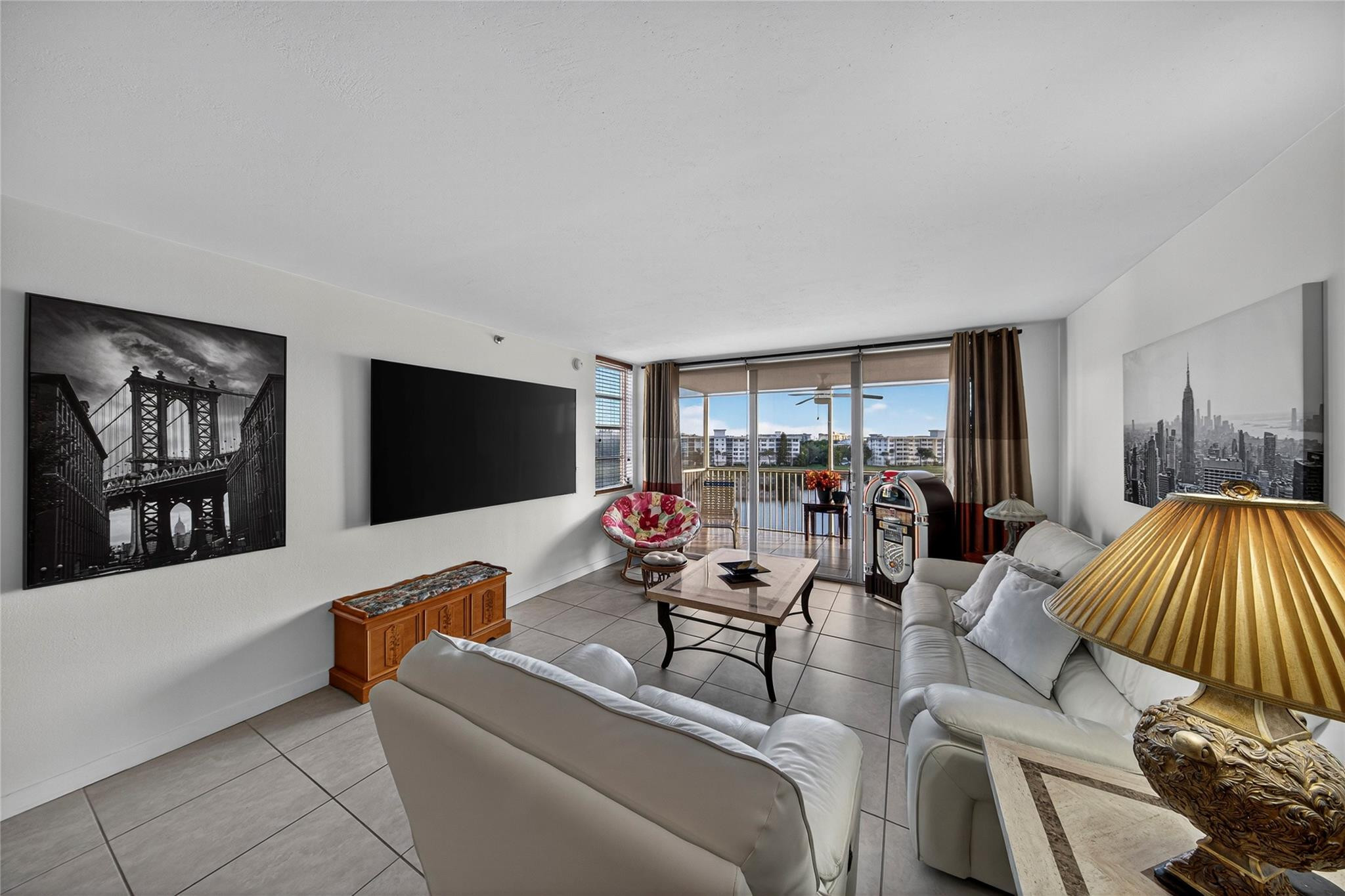 NO 53 PALM-AIRE COUNTRY CLUB - Residential