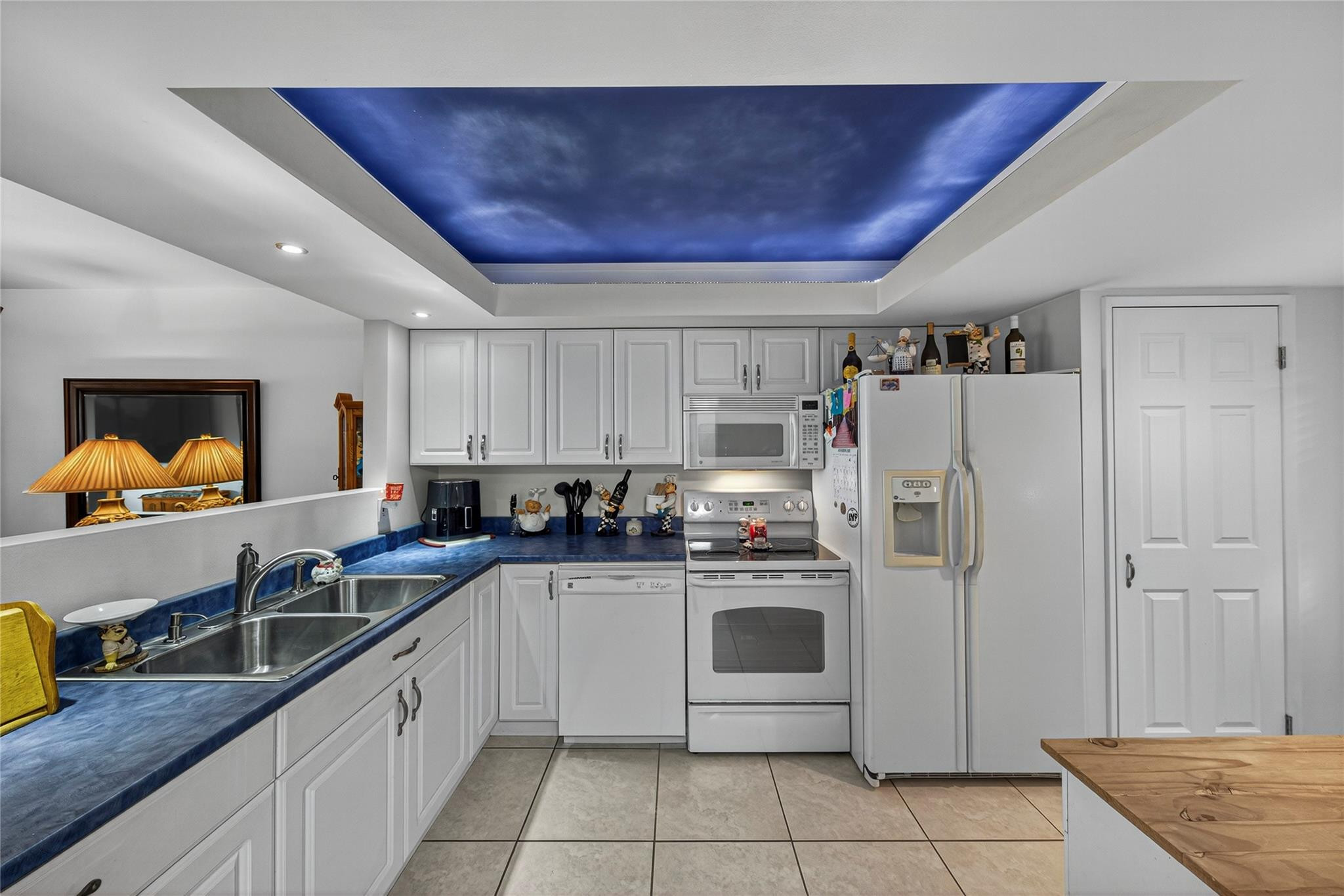 NO 53 PALM-AIRE COUNTRY CLUB - Residential