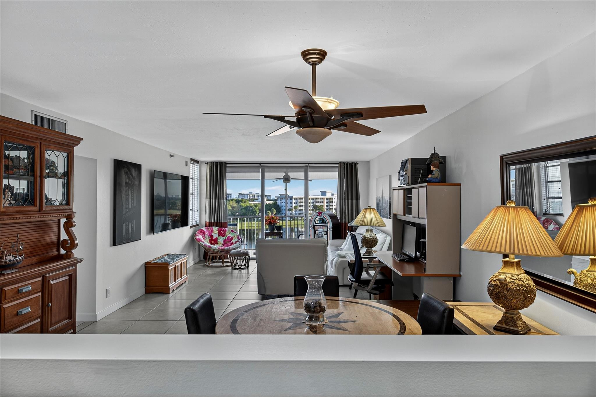 NO 53 PALM-AIRE COUNTRY CLUB - Residential