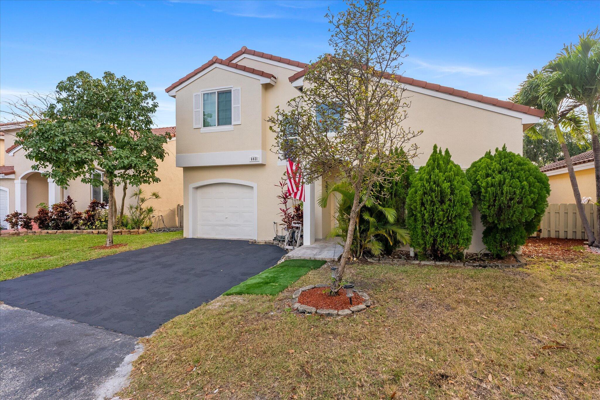6021 NW 44 Way, Coconut Creek, FL, 33073/$530,000 2 6021 NW 44 Way