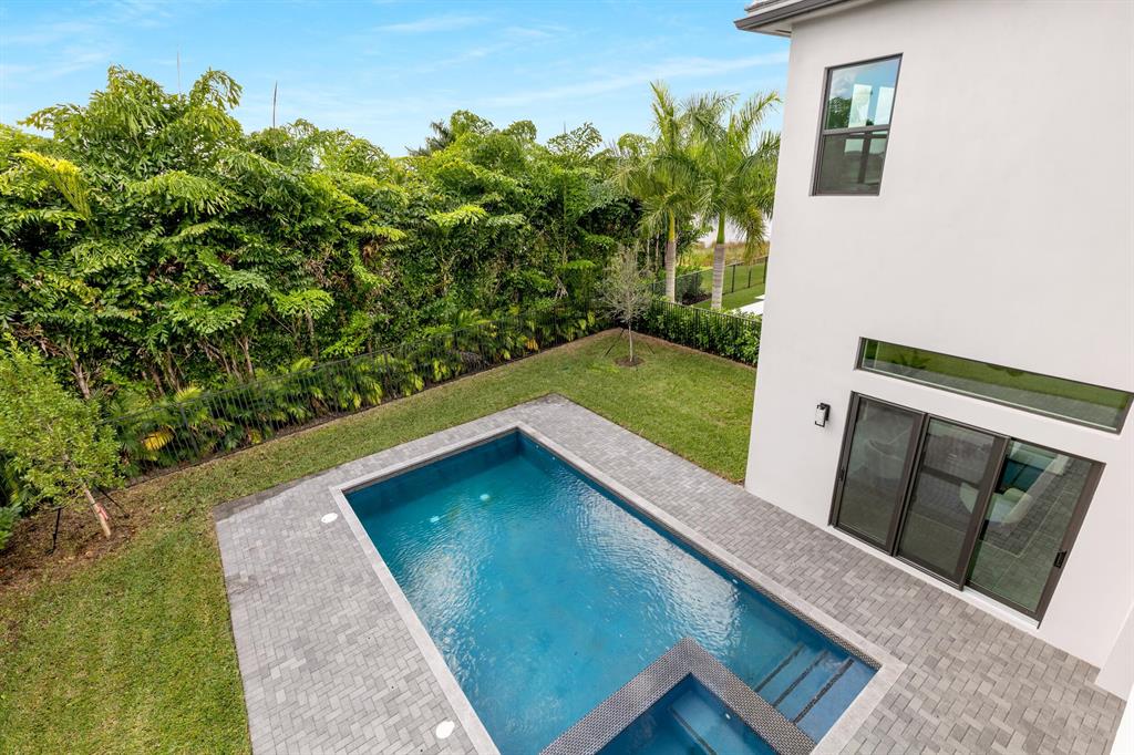 BOCA BRIDGES - Residential