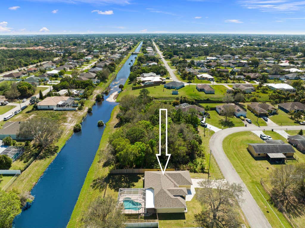 Photo of 2271 SW Chestnut Lane, Port Saint Lucie, FL 34953 (MLS # R10962621)