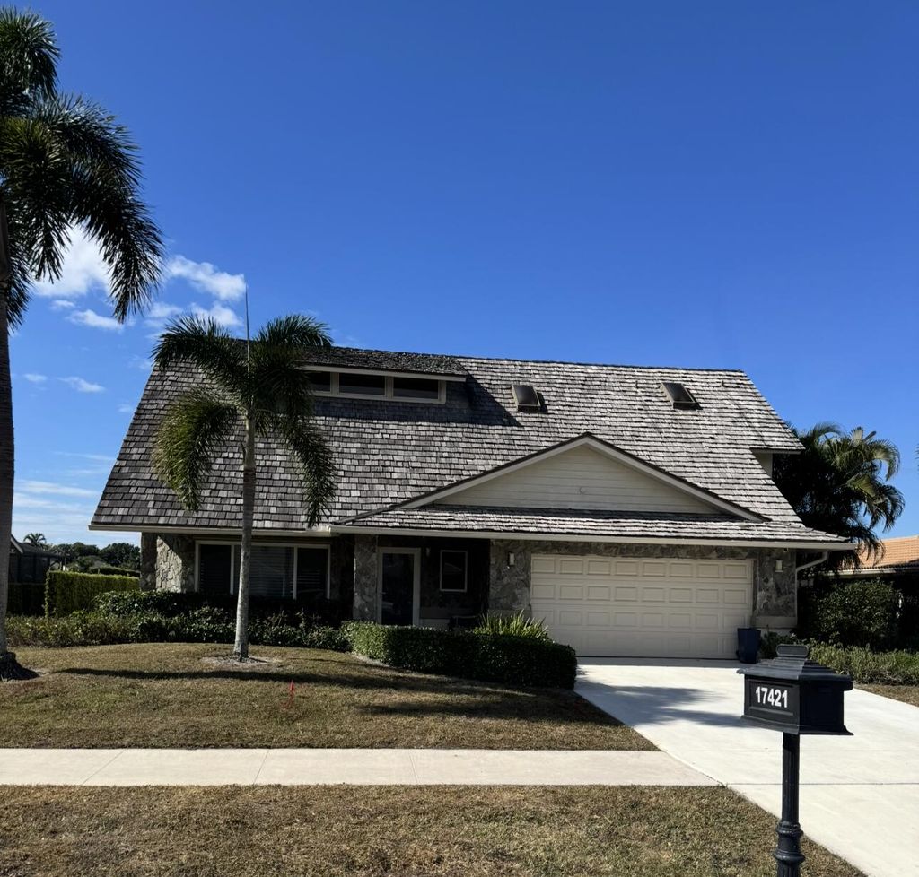 Photo of 17421 Spring Tree Lane, Boca Raton, FL 33487 (MLS # R11161362)