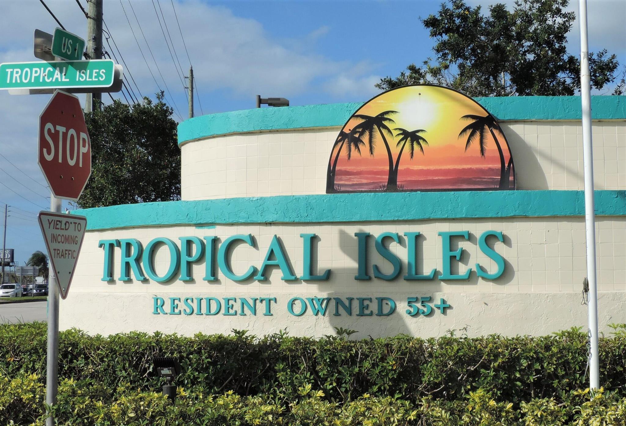 TROPICAL ISLES - Residential