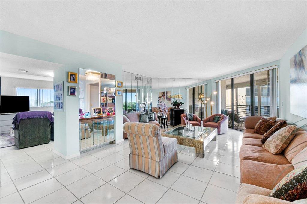 ENVIRON TOWERS 1 CONDO - Residential