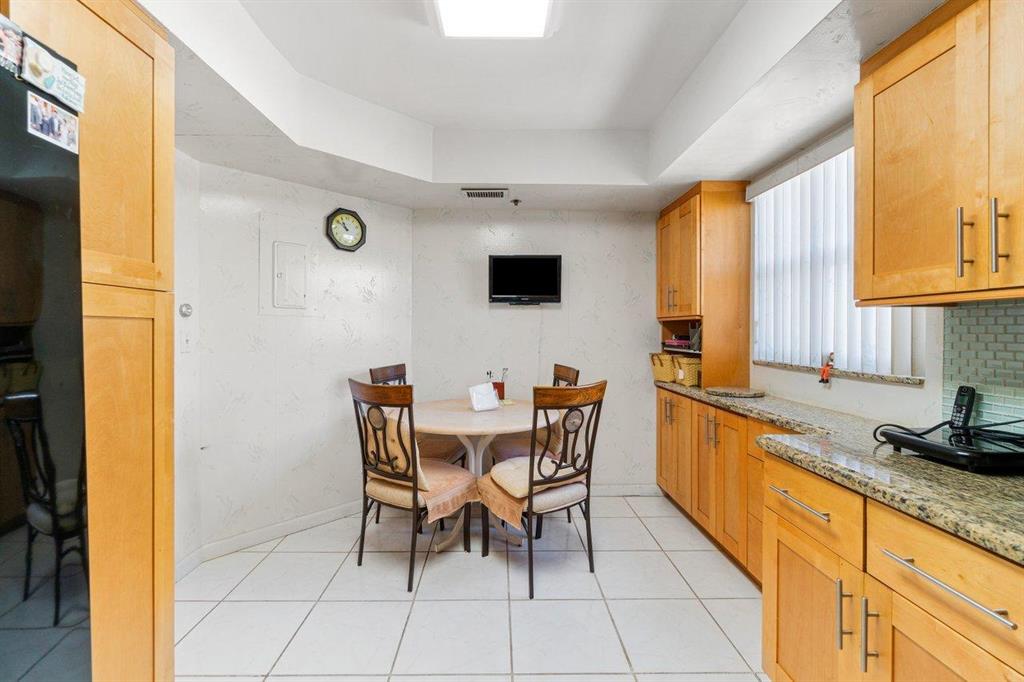 ENVIRON TOWERS 1 CONDO - Residential