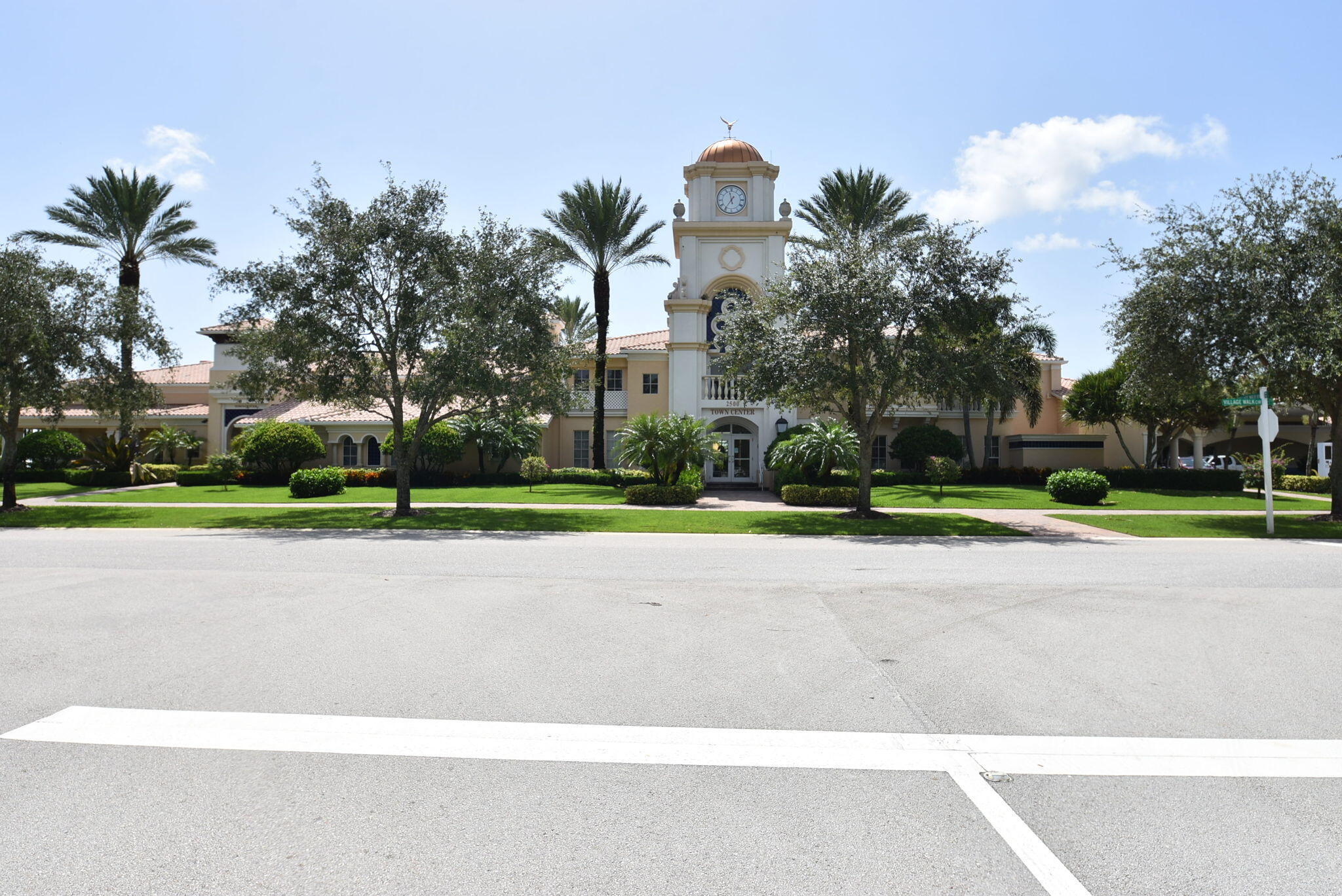 VILLAGEWALK OF WELLINGTON 5 - Residential Lease